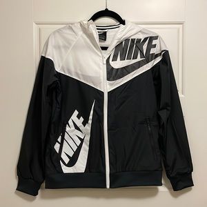 nike wind breaker, new, adult S / kids L